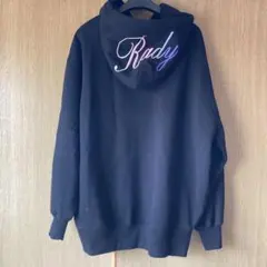 Rady 黒 フード付きジップアップパーカー