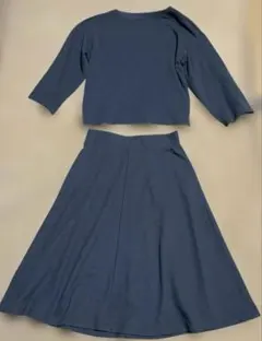 ユニクロ　セットアップ フレアスカート