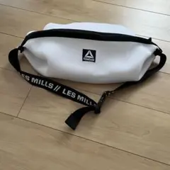 Reebokレスミルズ　ショルダーバック