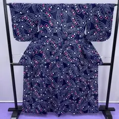 ★4216★ 浴衣 夏着物 ゆかた 絞り染め 紺白 ピンク色 蝶