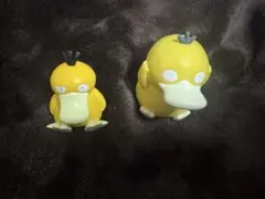 座るポケモン2 コダック ポケモン 1.2の…ぽかん！ソフビマスコット　コダック