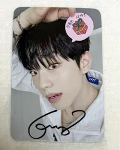 Item thumbnail for item f27a172d-dd49-4b43-9ea8-02270cb3ccc0