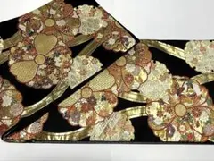 成人式向け袋帯　黒地に金糸銀糸を使った豪華な帯
