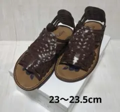 新品 フラットメッシュサンダル М