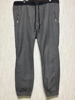 DIESELグレー ジョガーパンツ ジッパーポケット付き サイズ34