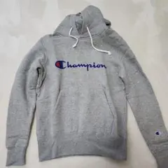 美品★Champion グレー パーカー ロゴ入り