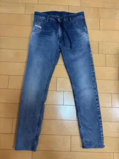 【極美品】ディーゼル ジョグジーンズ KROOLEY-Y-NE W28