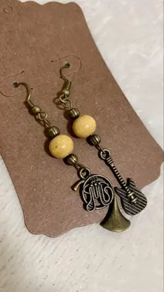 楽器モチーフ ハンドメイドピアス