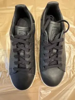 adidasスタンスミス ブラック 23cm