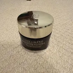 ESTEE LAUDER Revitalizing Supremeの箱のサムネイル