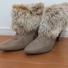ショートブーツ　ファー付