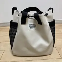 FREDRIK PACKERS メッシュポケット付きショルダーバッグ