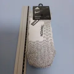 adidas TRAXION ソックス