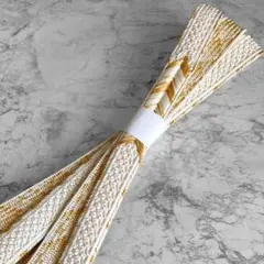 絹 帯締め☆礼装用 片綾高麗組 幅広 白×金糸 矢羽根柄 フォーマル 組紐