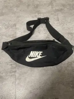 最安値！激安！NIKE ボディバッグ ブラック