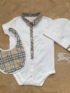 Burberry ベビーロンパース・スタイ・帽子セット