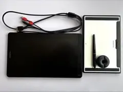HUION kamvas 13 液タブ　ペンタブ　タブレット