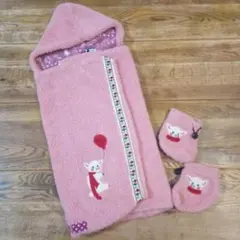 ベビー　おくるみブランケット　フードケープ　室内シューズ付き