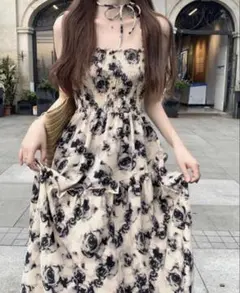 花柄ワンピース