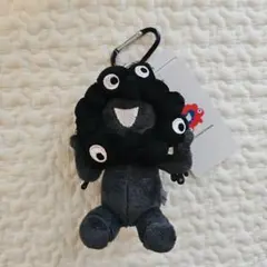 【新品】大阪関西万博 限定品 黒ミャクミャク ぬいぐるみ カラビナ付き 座り