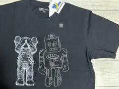 UT KAWS コンパニオン ロボット Tシャツ XLサイズ ユニクロ 未使用品