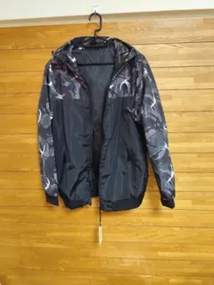 ジャケットウィンドブレーカー