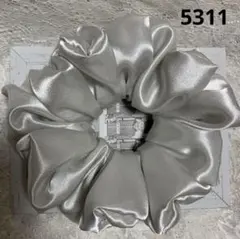 シュシュ5311オフシルバーサテン　広幅large❣️