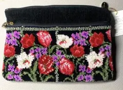 アーンジョー　シェニール織　花柄刺繍ポーチ 黒