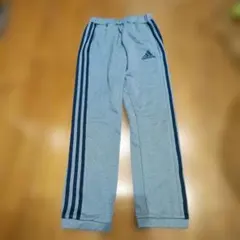 adidas ジャージパンツ