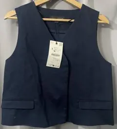 未使用　 ZARA ベスト　ジレ　ネイビーのサムネイル
