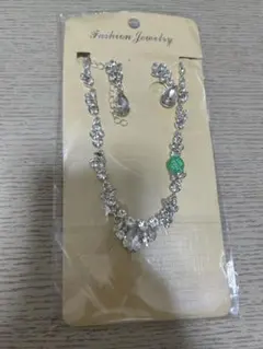 SHEIN ブライダルネックレス、ピアス