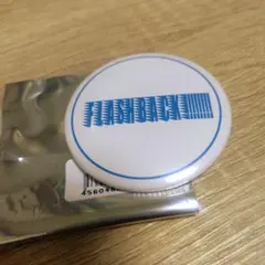 Chevon ピンバッジ メルカリ