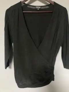 INDIVI ブラック Vネック 七分袖 セーター サイズ38