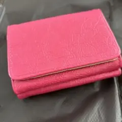 美品　ミニ財布　三つ折り財布　ミニウォレット　ピンク　コンパクト財布