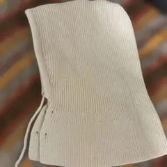 クリーム色 ニット フード付きネックウォーマー