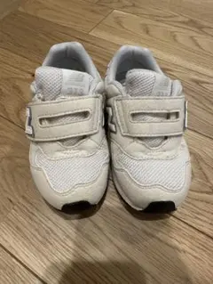 New Balance キッズスニーカー