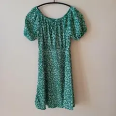 ZARA グリーン花柄半袖ワンピース 11-12cm