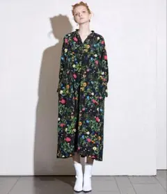 【美品】noisemakerボタニカル花柄長袖ワンピース