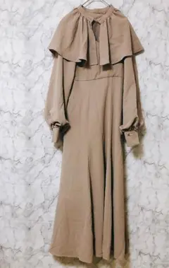 【未使用に近い】NICE CLAUP ケープ付きワンピース　ブラウン　F 美品