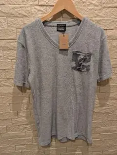 未使用 タグ付 LIT グレー Vネック Tシャツ