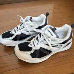 DUNLOP スニーカー　25.5㎝ ホワイト/ブラック