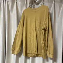 UNIQLO ロンT マスタード色