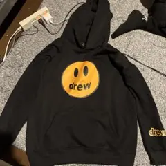 drewパーカー
