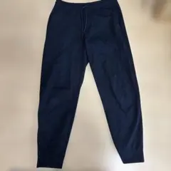 ユニクロ ウルトラストレッチアクティブジョガーパンツ ネイビー Mサイズ　メンズ