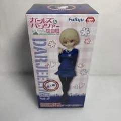 未開封ガールズ＆パンツァー劇場版ダージリン スペシャルフィギュアパンツァーフォー