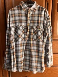 シャツ　柄　冬