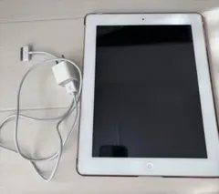 【ジャンク】iPad 64GB(2022年)本体 画面ひび割れあり iPad8の画面が割れてしまってガラスの破片が飛び散って穴が空いている