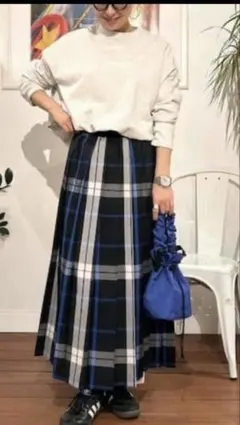 三連休限定セール　 新品タグ付きチェック柄プリーツロングスカート　38