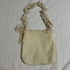 lowrys farm アイボリー フリル付きショルダーバッグ
