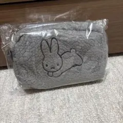 新品未使用品 ブルーナアニマル　もこもこポーチ グレー ミッフィーのサムネイル